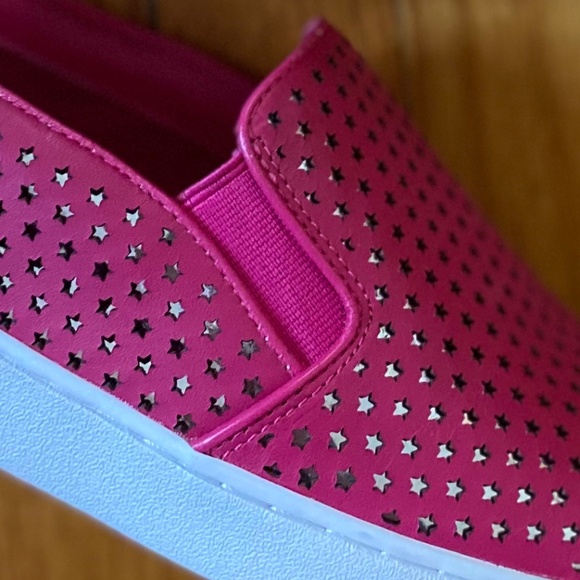 MICHAEL Michael Kors slip on sneakers; Size: 8, Color: hot pink - Picture 7 of 9